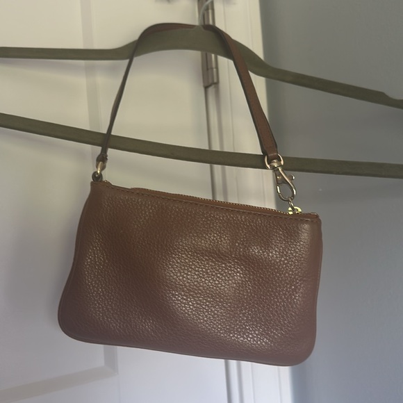 Michael Kors brown with gold hardware large purse and wristlet! - Picture 11 of 13